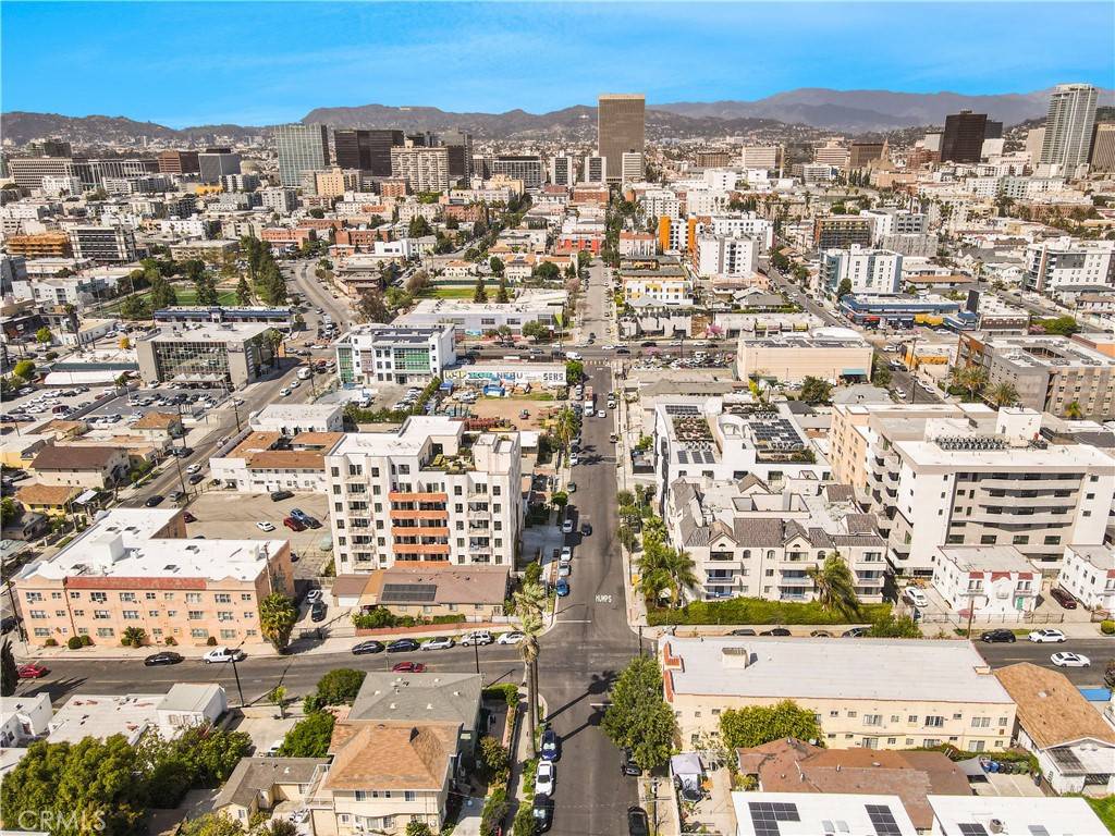 Los Angeles, CA 90006,1102 S Mariposa AVE