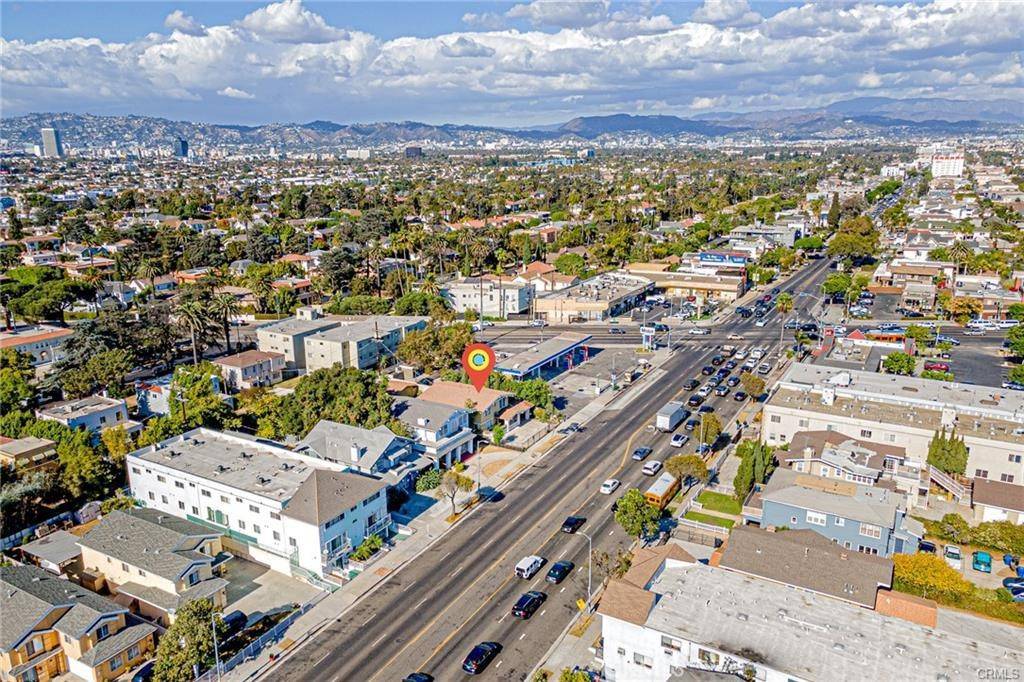 Los Angeles, CA 90016,1929 Crenshaw BLVD