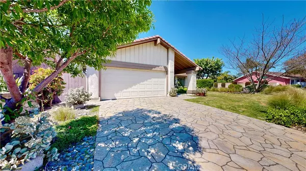 Mission Viejo, CA 92691,23861 Via El Rocio