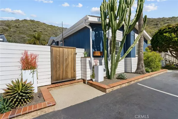 Laguna Beach, CA 92651,30802 Coast #K17