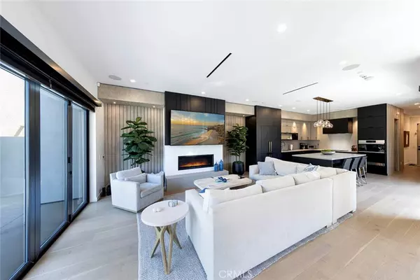 Huntington Beach, CA 92648,506 7th ST