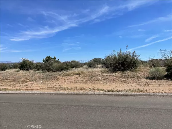 7857 Arrowhead RD, Phelan, CA 92371