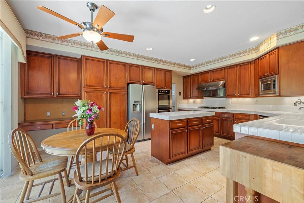 Lake Forest, CA 92679,28311 Harvest View LN