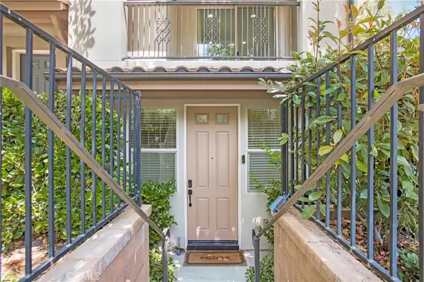 Irvine, CA 92618,201 Native