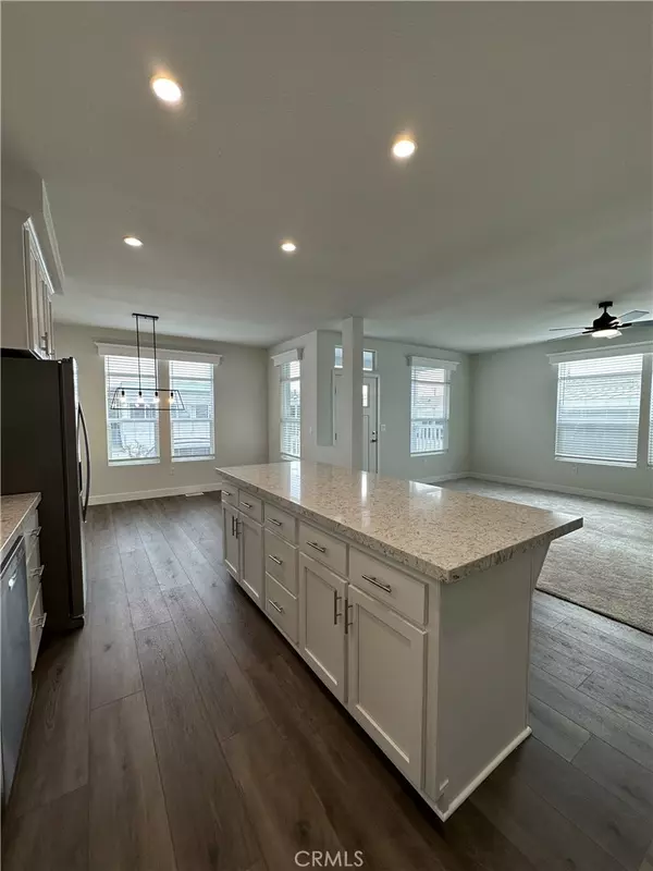 La Verne, CA 91750,4095 Fruit Street #607