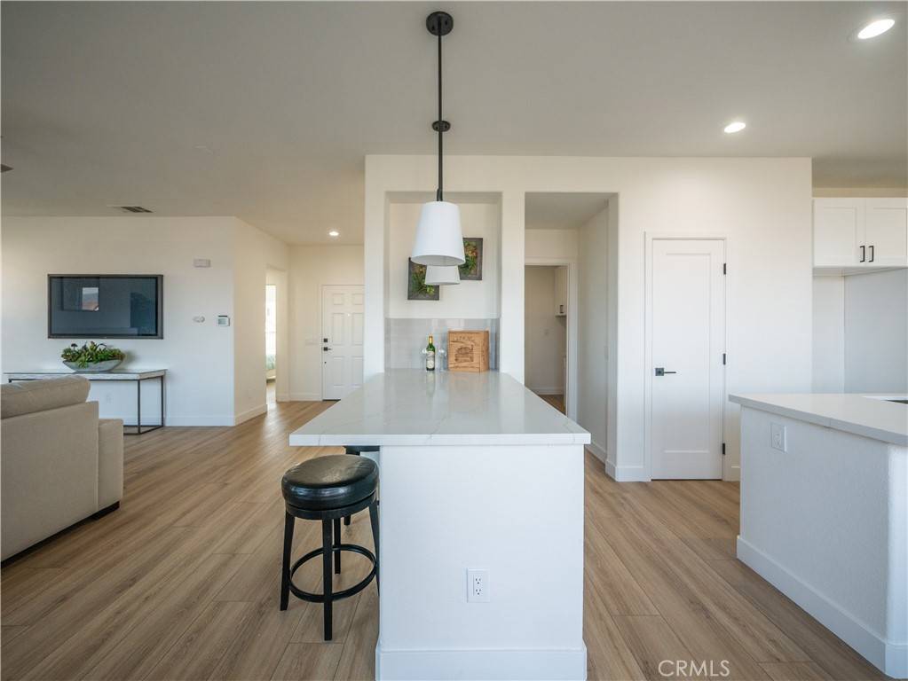 Corona, CA 92883,27587 Coyote Mesa DR