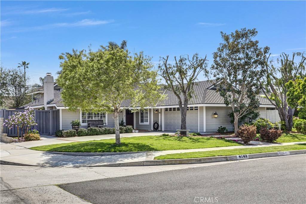 9192 Rhodesia DR, Huntington Beach, CA 92646