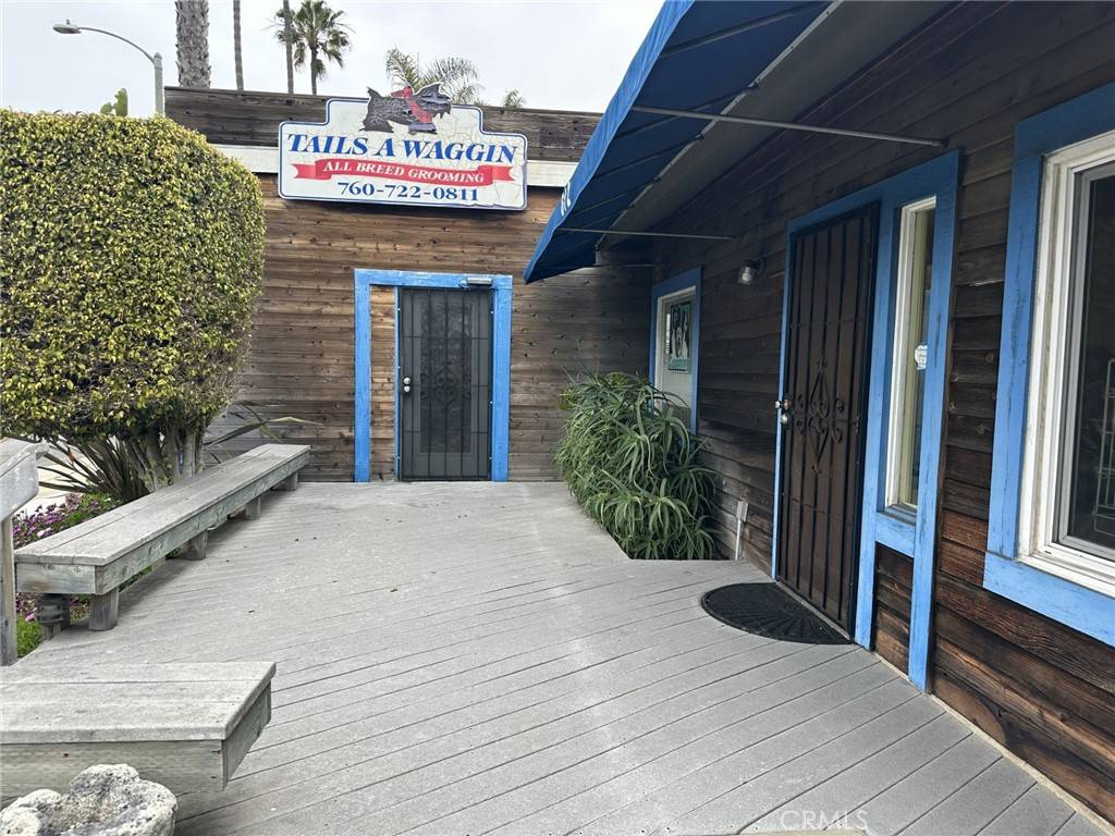 Oceanside, CA 92054,612 S Coast Hwy