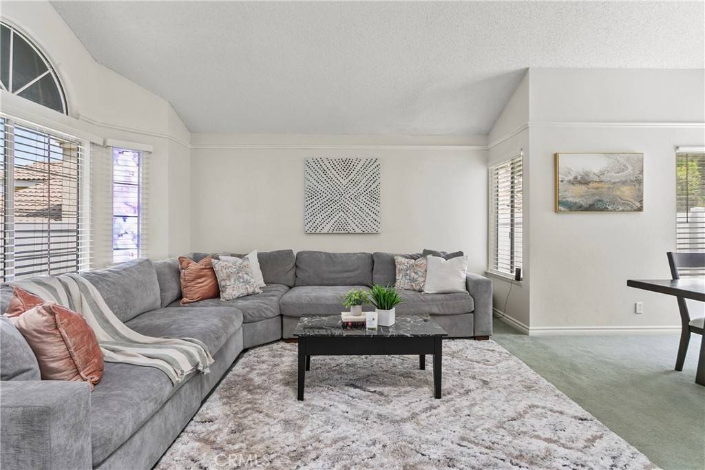Corona, CA 92882,1241 Oakcrest CIR