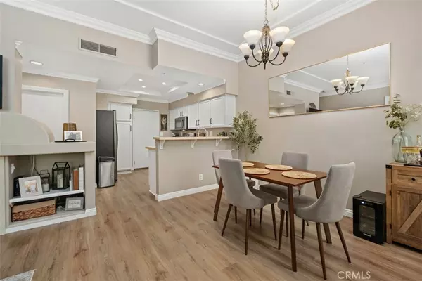 Lake Forest, CA 92610,40 Santa Barbara CT
