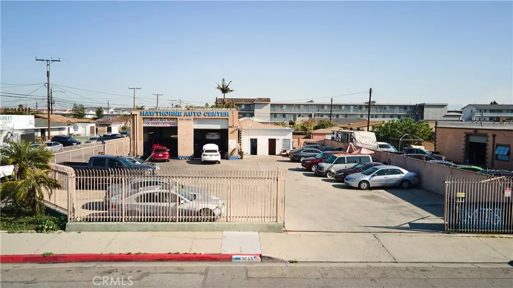Hawthorne, CA 90250,3655 W 139th ST