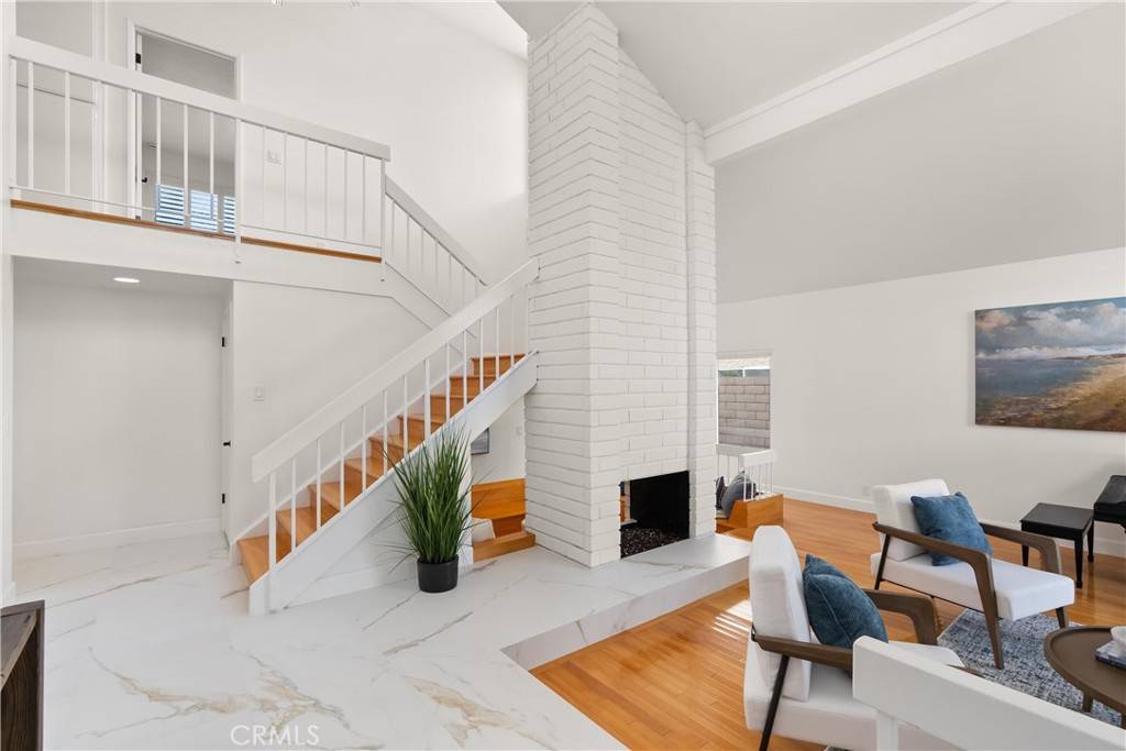 Huntington Beach, CA 92648,18111 Vestry CIR