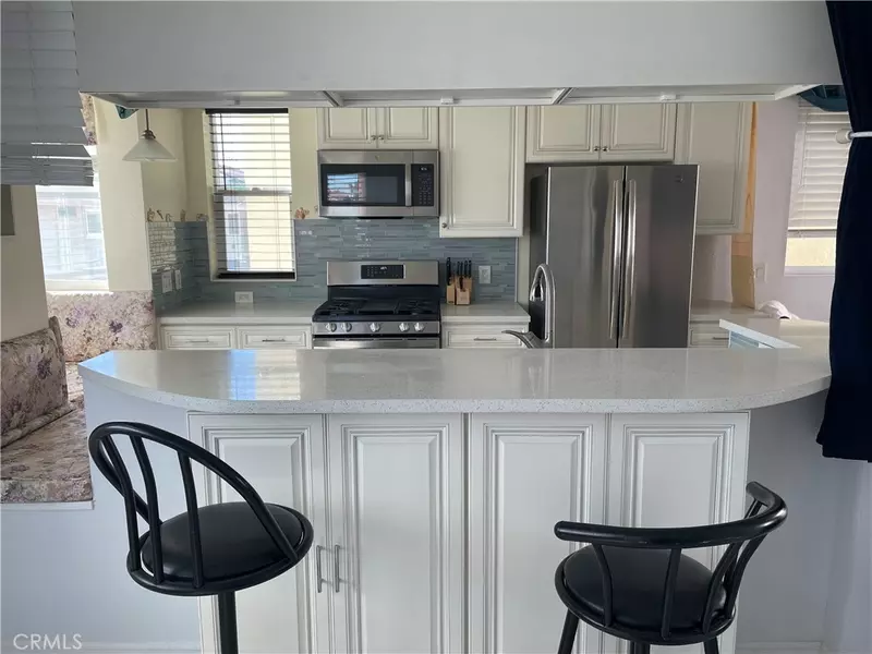 222 1/2 9th ST, Huntington Beach, CA 92648