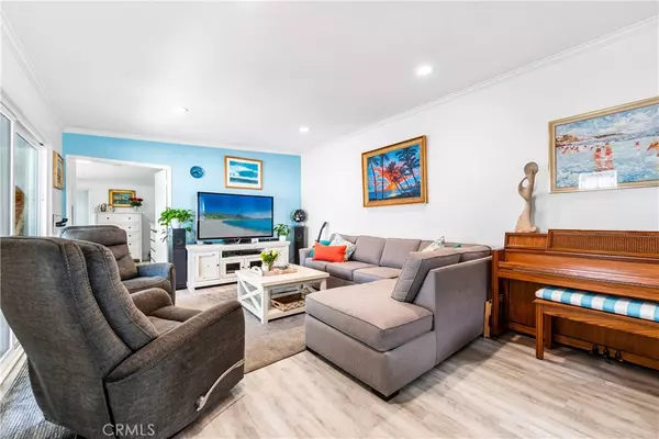 Huntington Beach, CA 92648,1828 Alsuna LN
