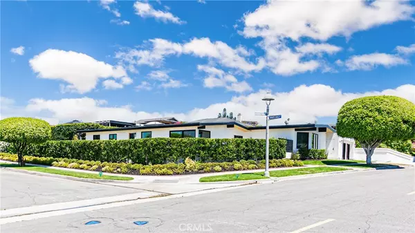 1000 White Sails WAY, Corona Del Mar, CA 92625