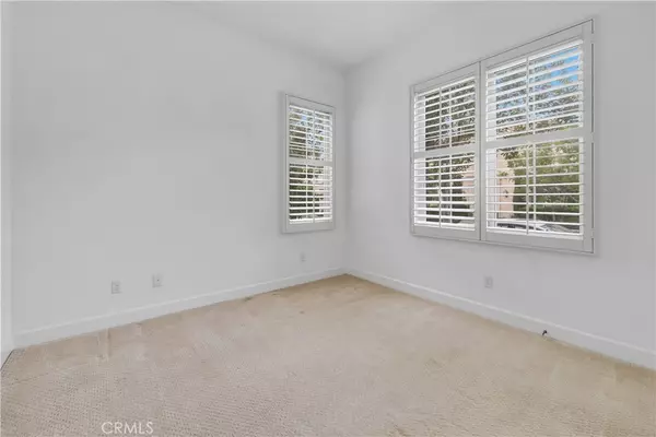 Irvine, CA 92620,76 Honeyflower