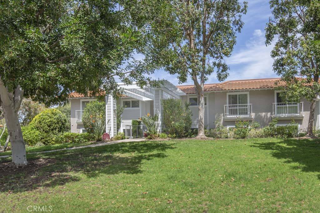 3303 Via Carrizo #A, Laguna Woods, CA 92637