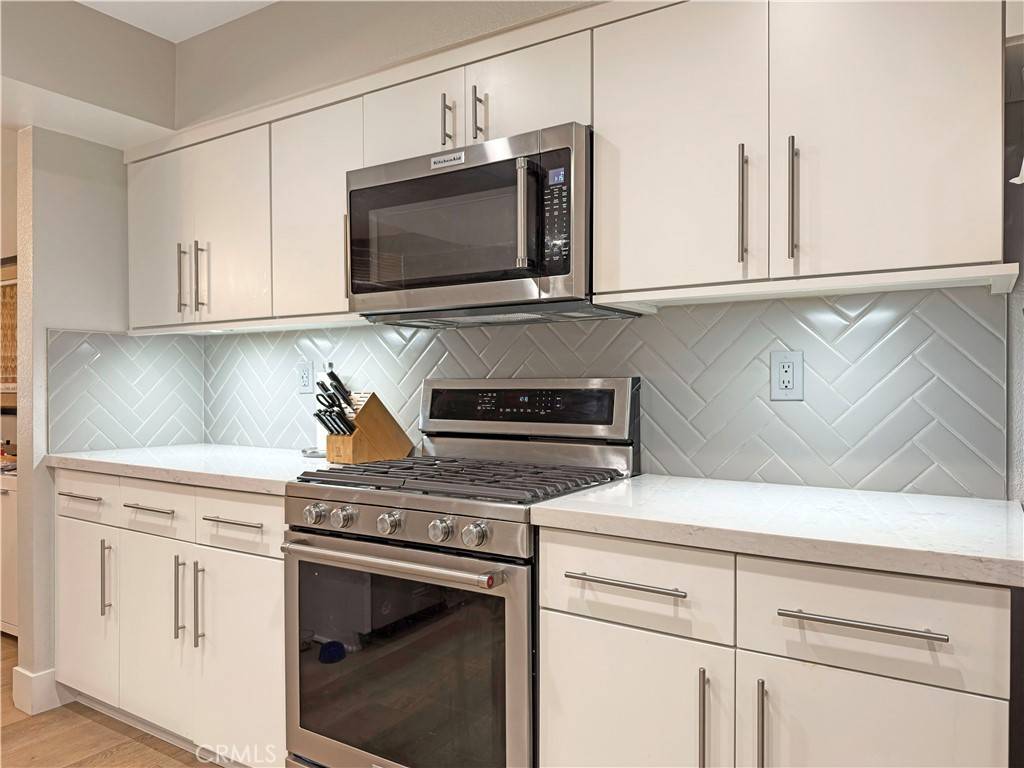 Anaheim Hills, CA 92808,8060 E Treeview CT