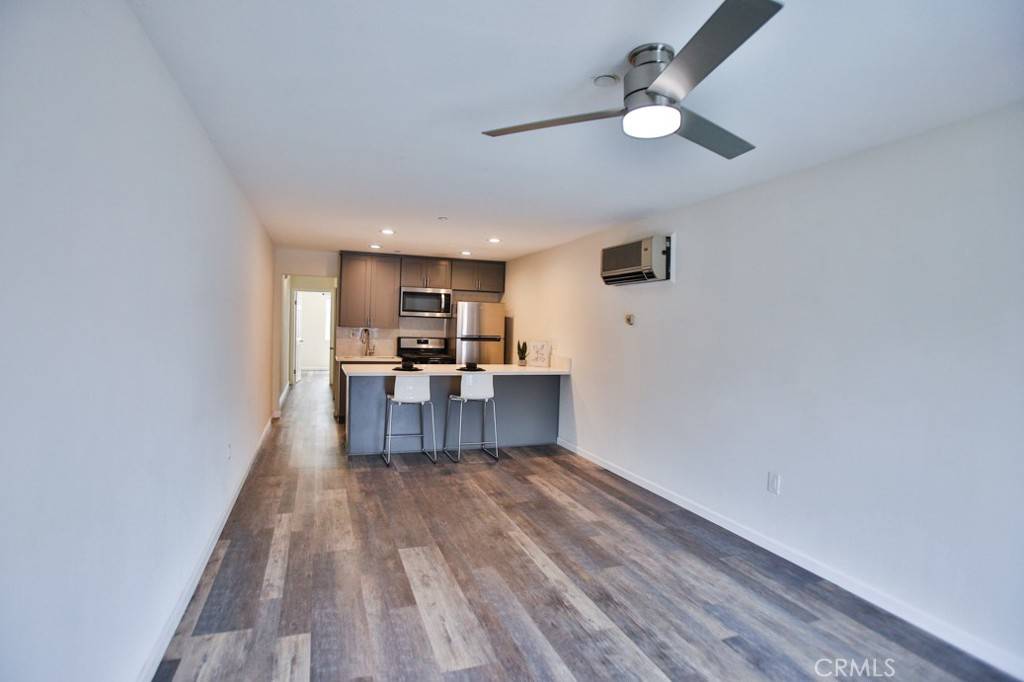 Fountain Valley, CA 92708,17200 Newhope ST #206