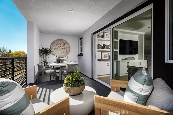 San Diego, CA 92117,4527 Misty PL