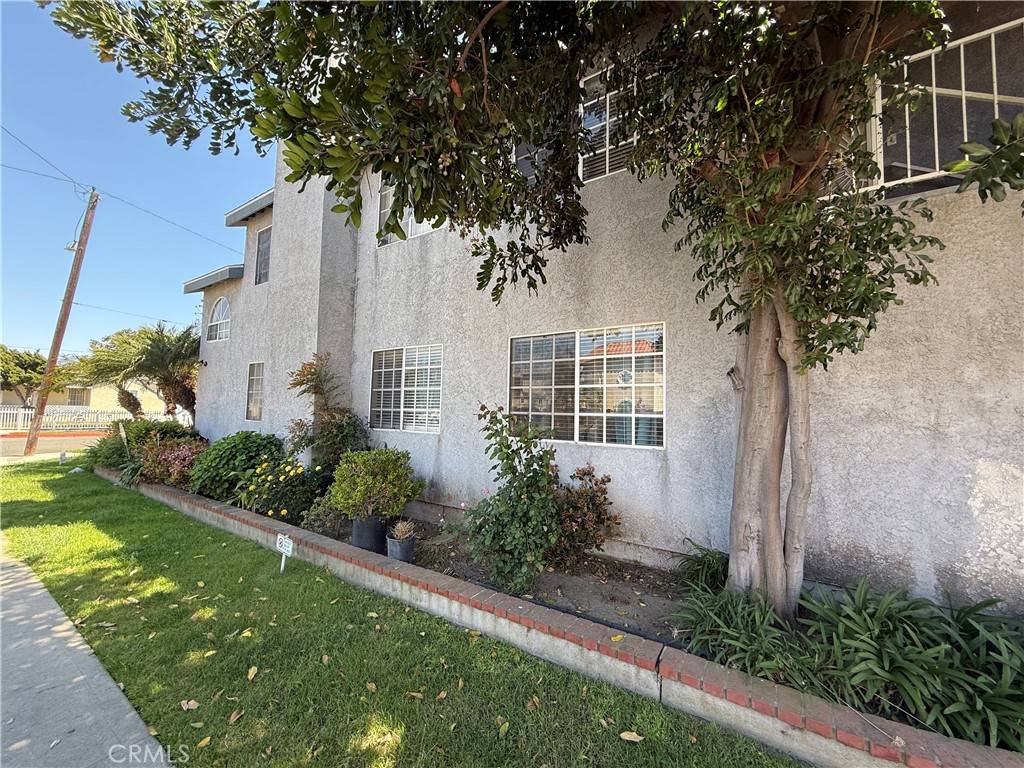 Hawthorne, CA 90250,3702 W 126th ST