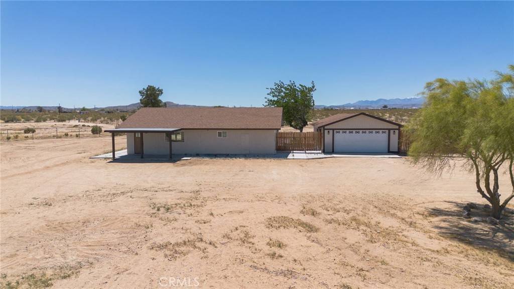 Landers, CA 92285,60777 Adele AVE