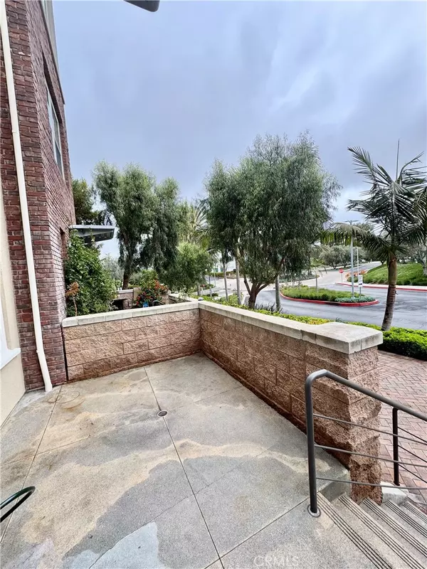 Aliso Viejo, CA 92656,3 Vantis DR