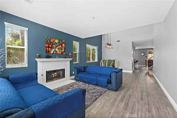 Fontana, CA 92336,5332 Trailhawk AVE