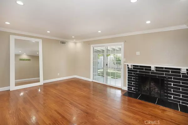 Anaheim, CA 92805,1263 N Baxter ST