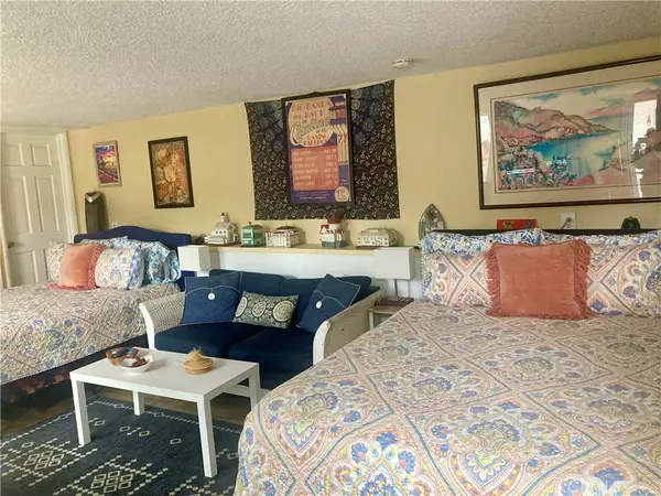 Avalon, CA 90704,320 Metropole AVE #B