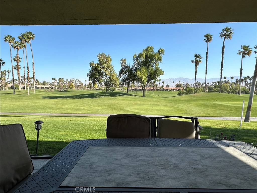 Palm Desert, CA 92211,76268 Impatiens CIR
