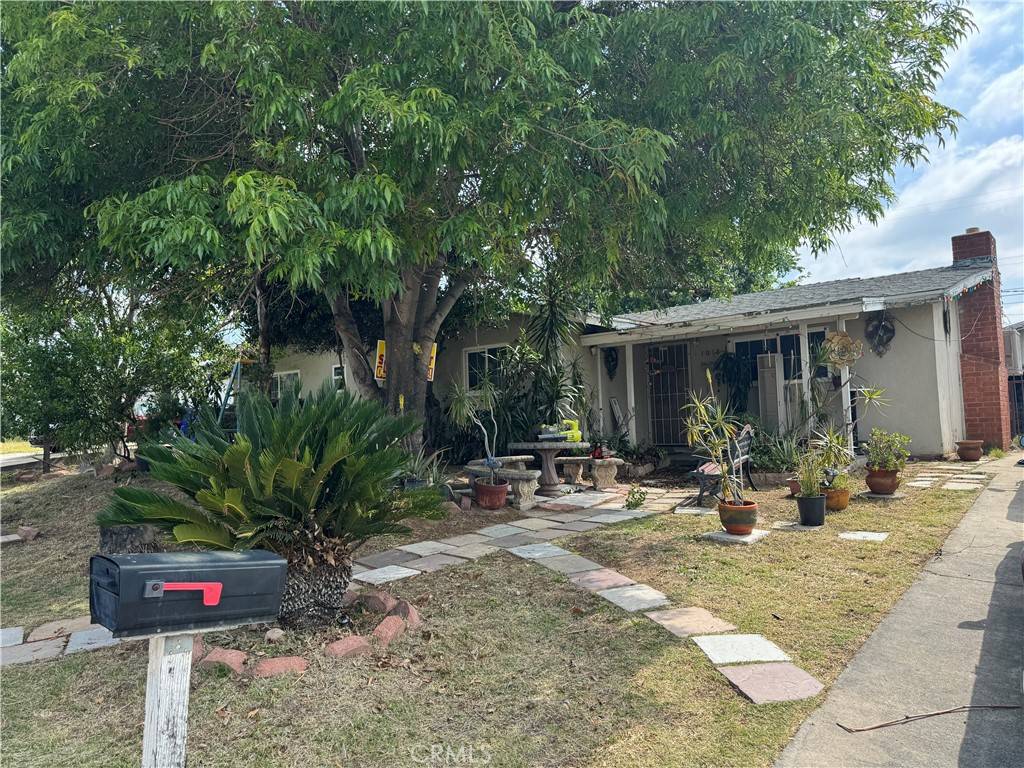 1017 N Alice AVE, Rialto, CA 92376
