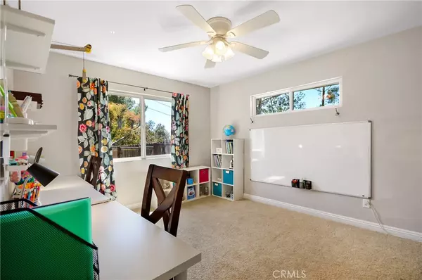 Poway, CA 92064,14243 High Valley RD