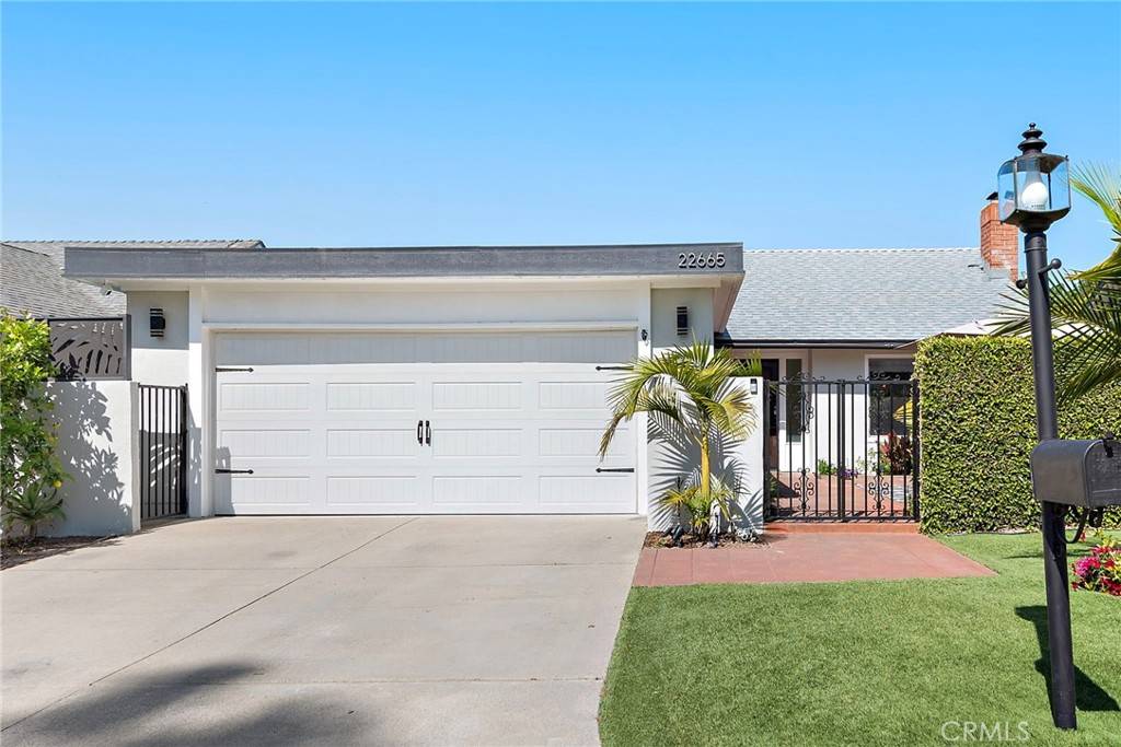 22665 Ancona, Laguna Hills, CA 92653