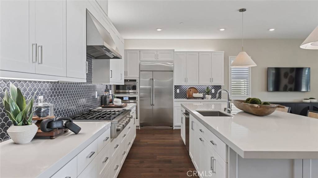 Valencia, CA 91354,29460 Via Diamante