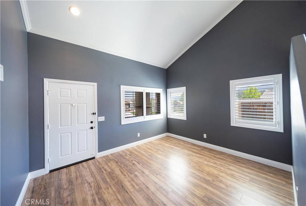 Lake Elsinore, CA 92530,29435 Falling Leaf DR