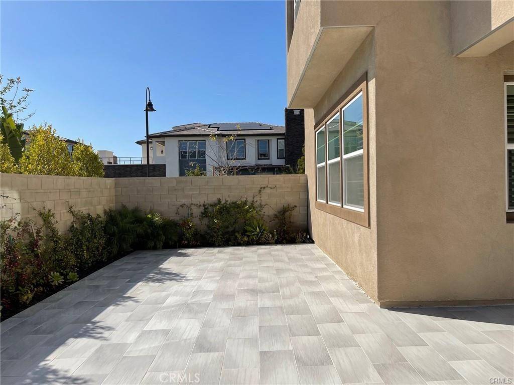 Irvine, CA 92618,127 Swift