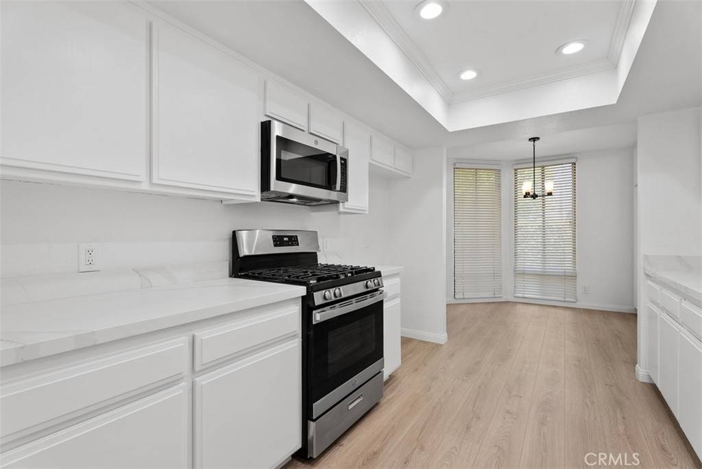 Fullerton, CA 92831,2220 E Chapman AVE #12