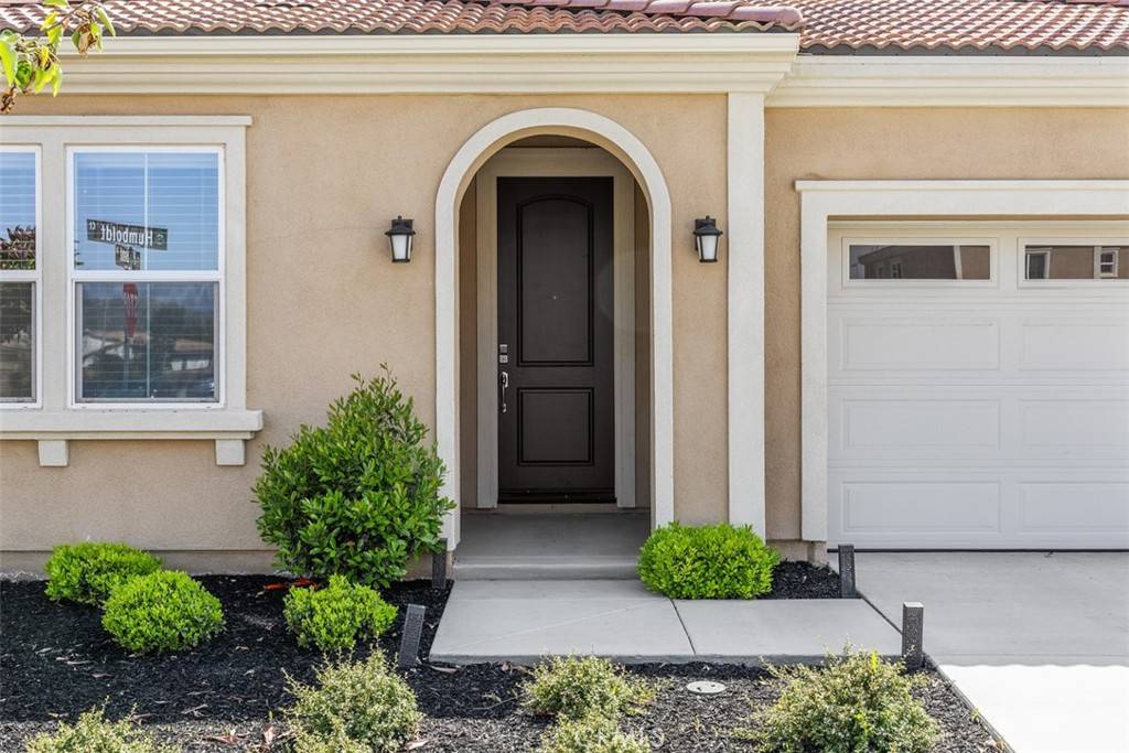 Menifee, CA 92585,29357 Humboldt CT