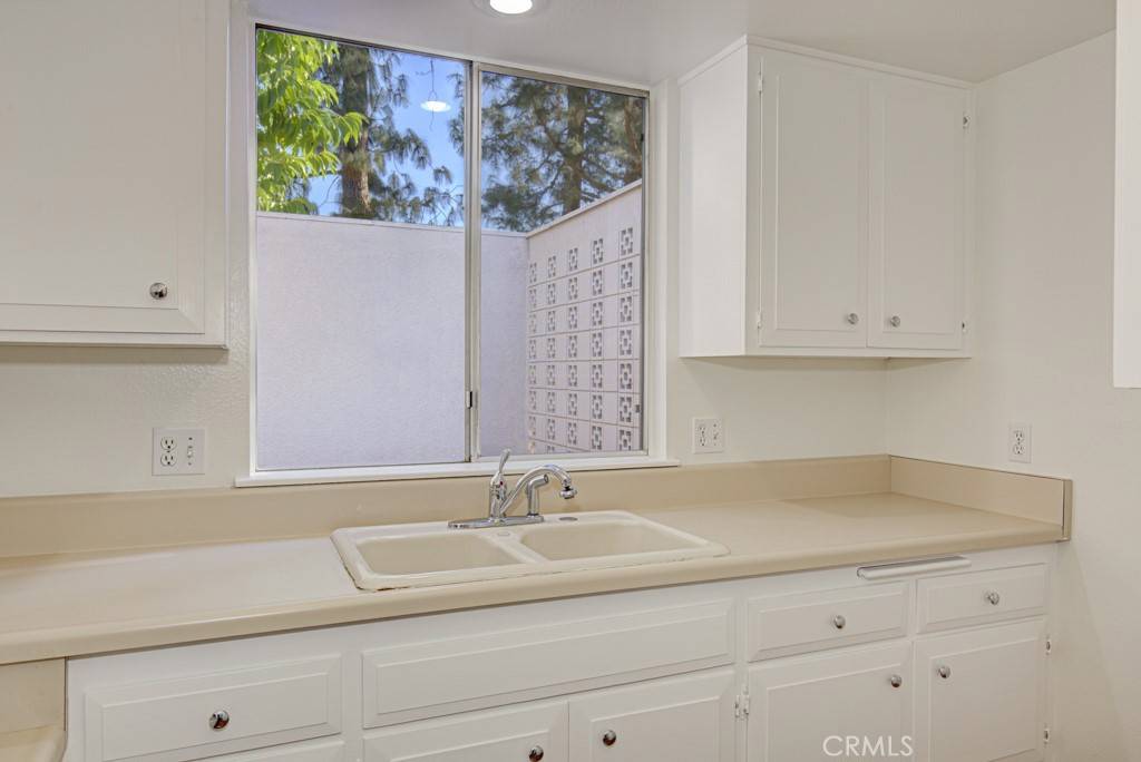 Laguna Woods, CA 92637,243 Calle Aragon #H