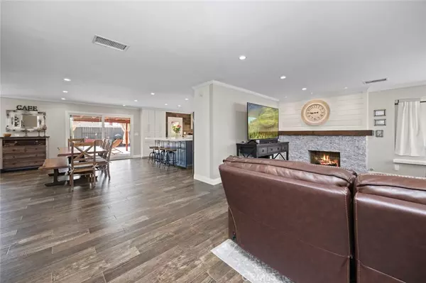 Yorba Linda, CA 92886,5681 Casa Loma AVE
