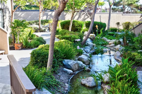 San Clemente, CA 92672,1042 Calle Del Cerro #206