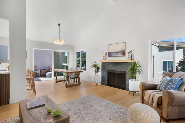 Solana Beach, CA 92075,930 Via Mil Cumbres #210