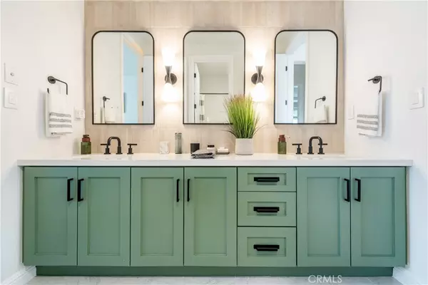 13 Goldenrod, Lake Forest, CA 92630