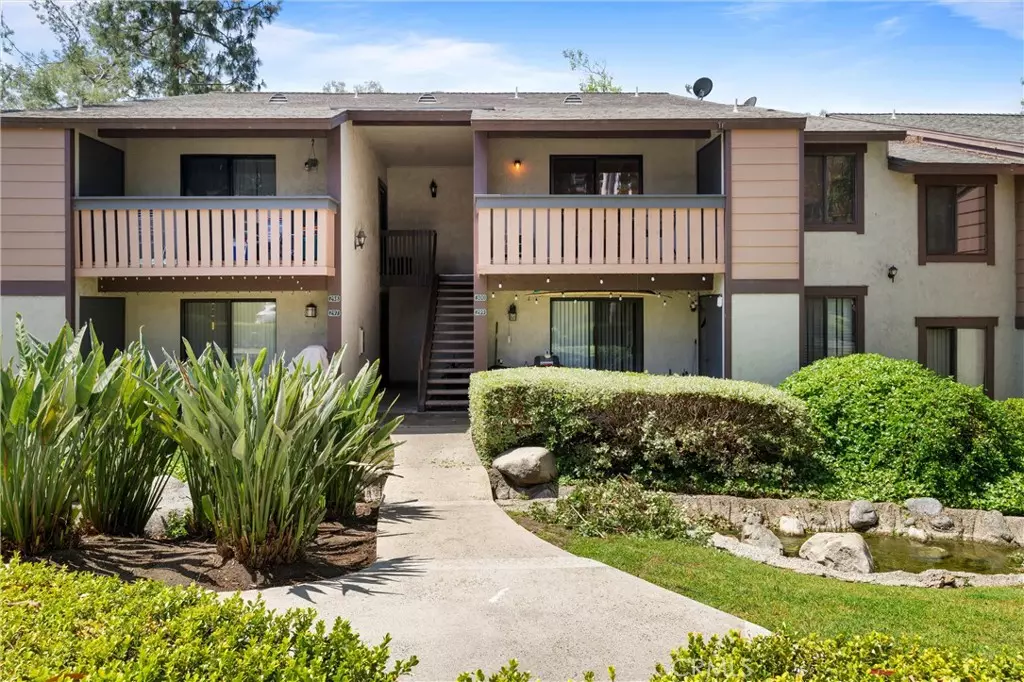 Lake Forest, CA 92630,20702 El Toro RD #300