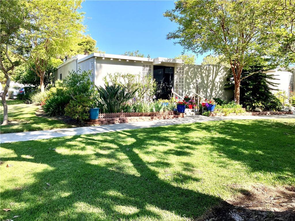 588 AVENIDA MAJORCA #D, Laguna Woods, CA 93637