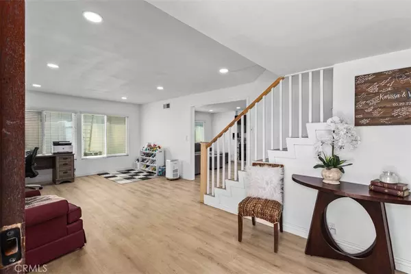 Huntington Beach, CA 92646,9121 Madeline DR