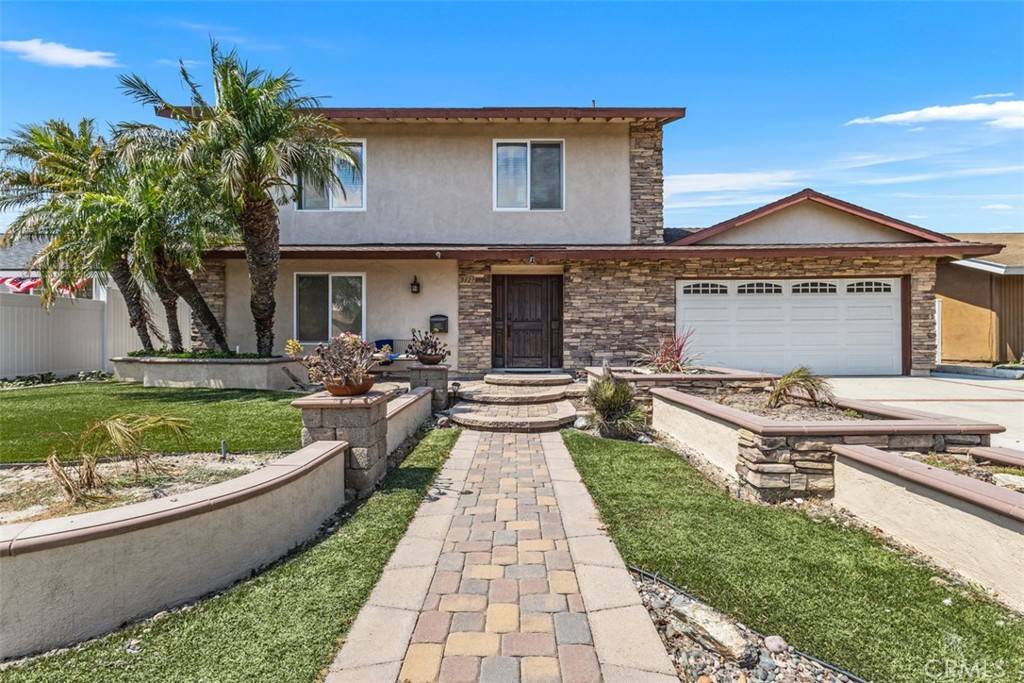 9121 Madeline DR, Huntington Beach, CA 92646