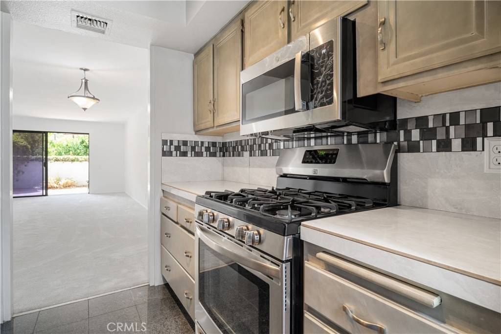 Palm Springs, CA 92264,2240 S Palm Canyon DR #20