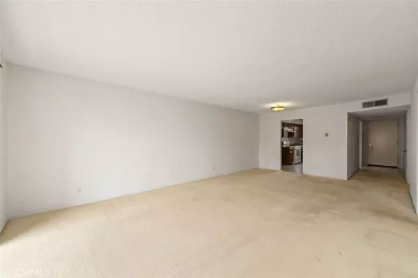 Glendale, CA 91203,356 W California AVE #11